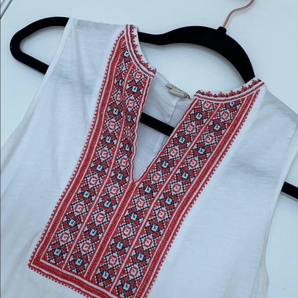 Tank - Picture 2 of 4